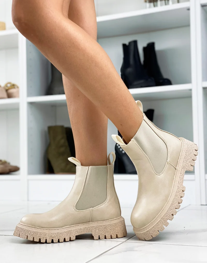 Bottines beiges à élastique et semelle épaisse