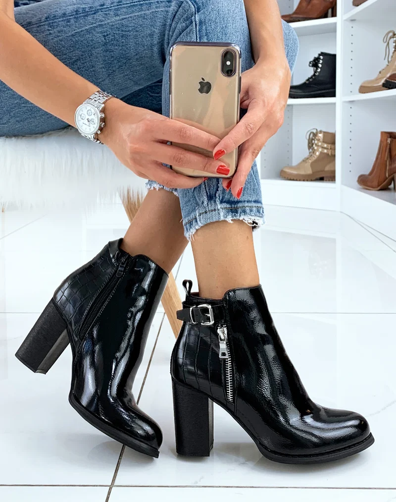 Bottines vernies noires finition croco et sangle