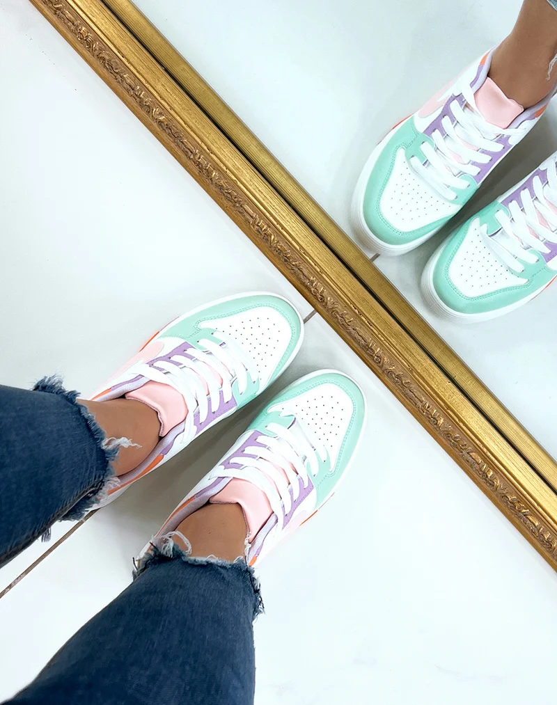 Baskets multicolores blanches et vertes