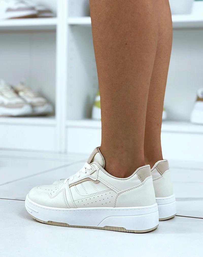 Baskets beiges à plateforme