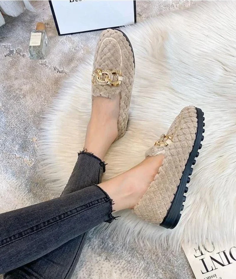 Mocassins En Fausse Laine Avec Une Chaine Pour Femmes