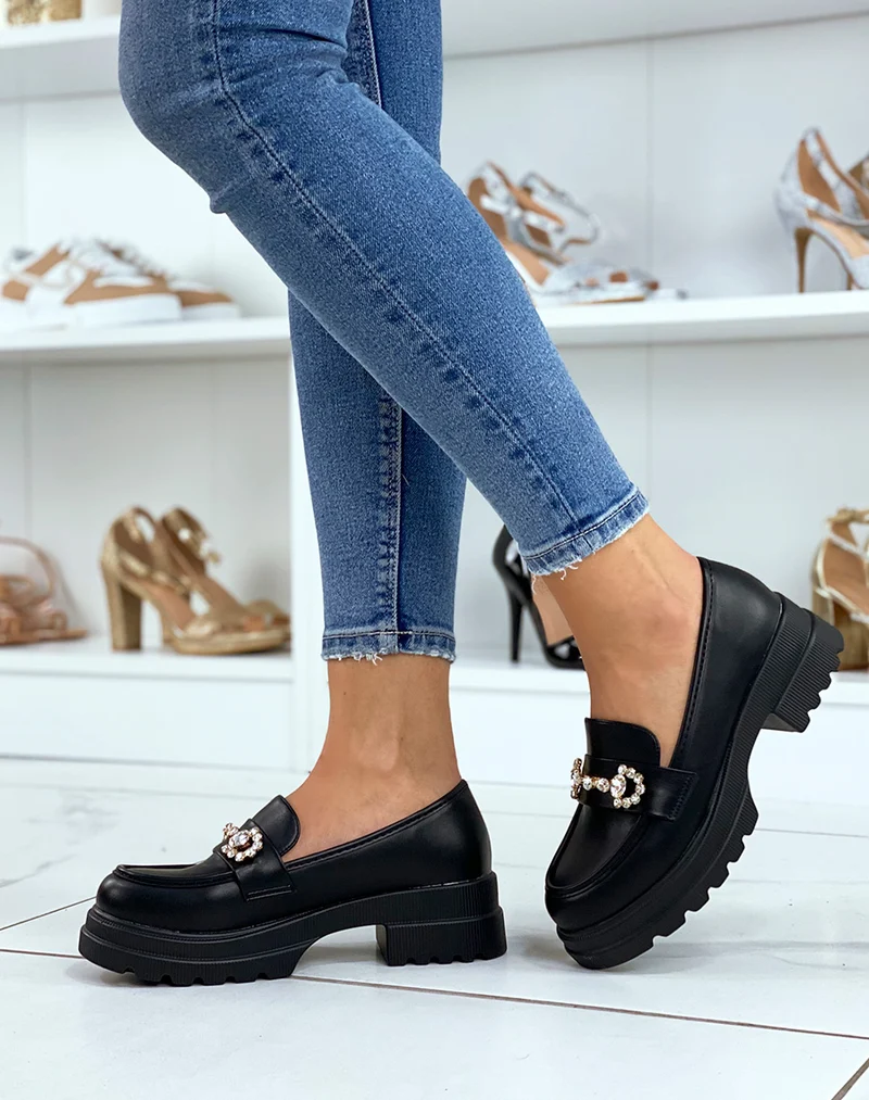 Mocassins noirs et à strass