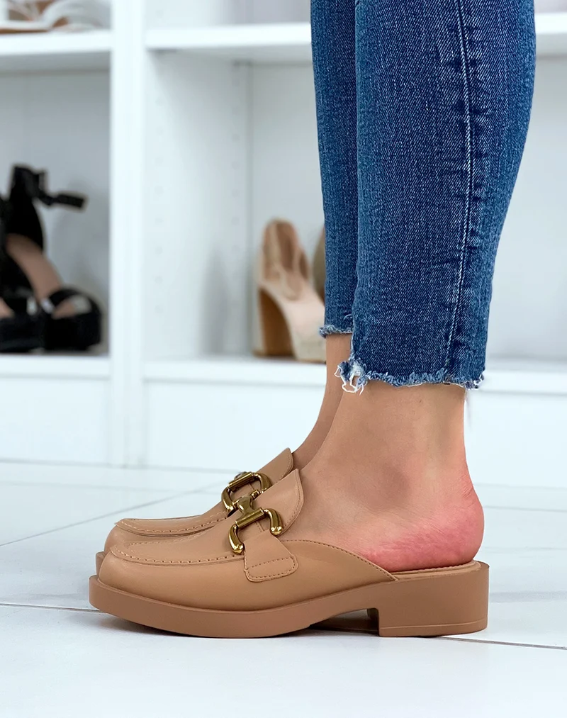Mules mocassins beiges à empiècement doré