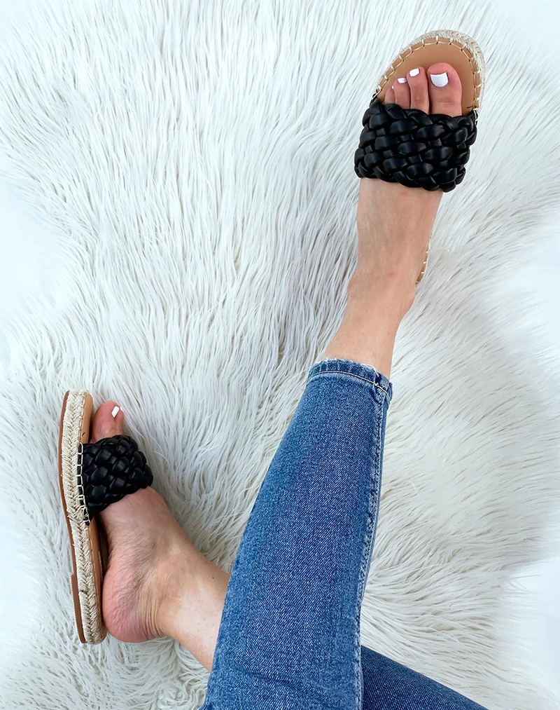 Mules noires tressées à semelle en jute