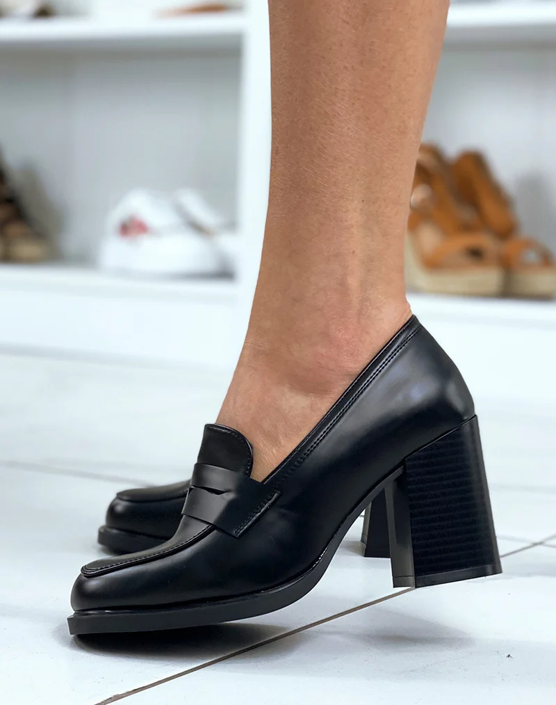 Mocassins noirs à talon épais