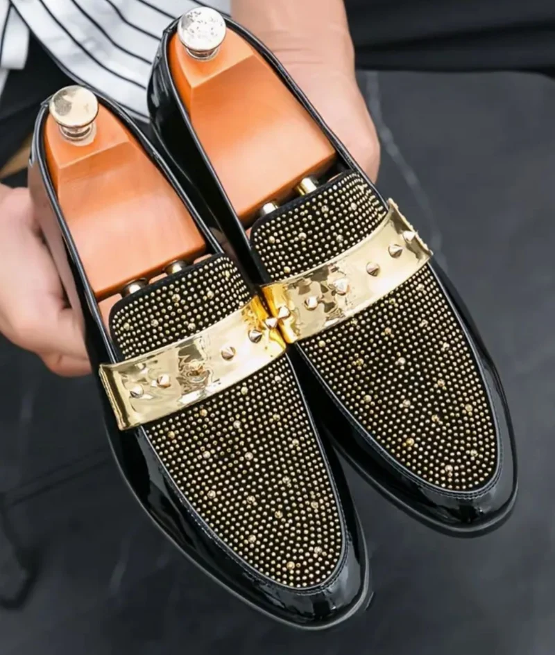 Mocassins Dorés À Clous Pour Hommes