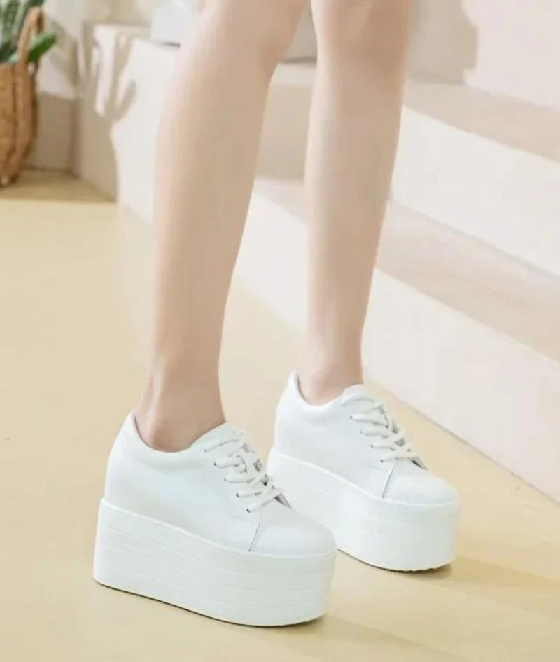 Mocassins Blancs À Plateforme Pour Femme