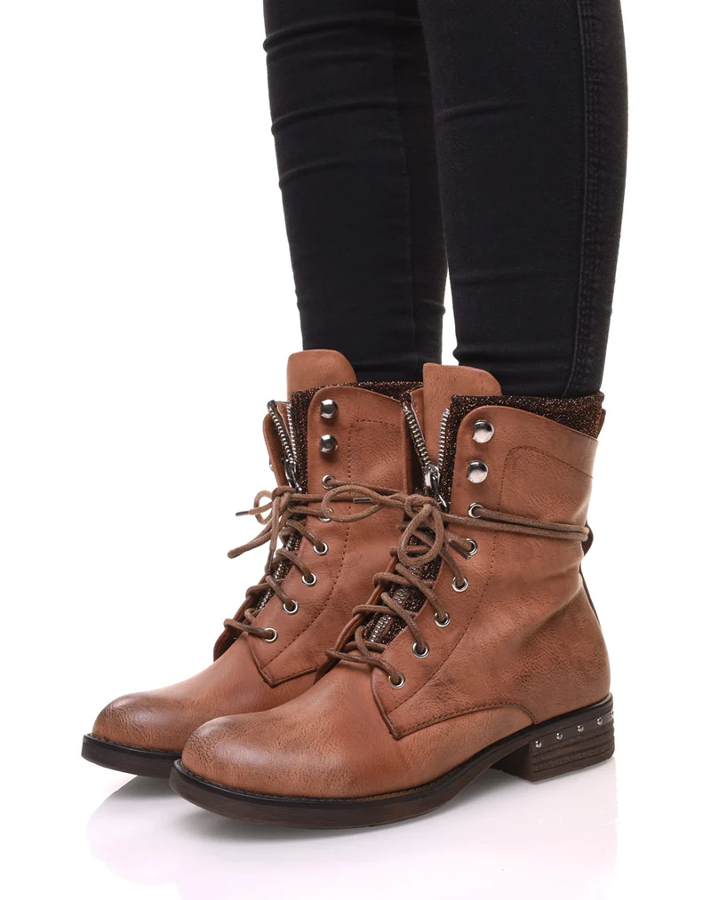 Chaussures montantes à lacets camel