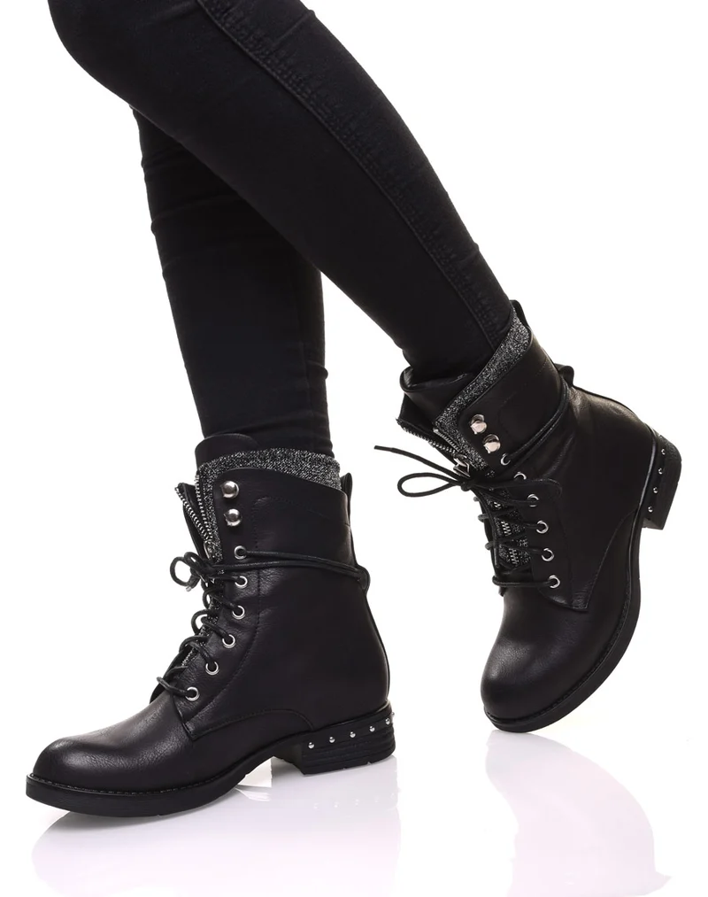 Chaussures montantes à lacets noires
