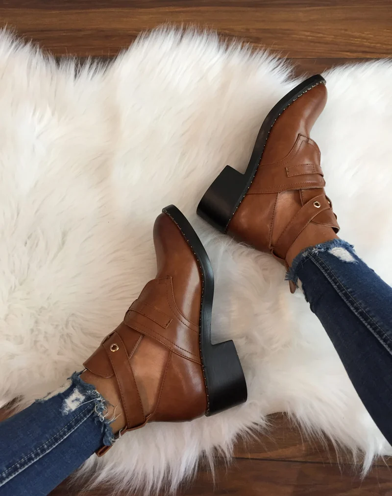 Bottines ajourées camel
