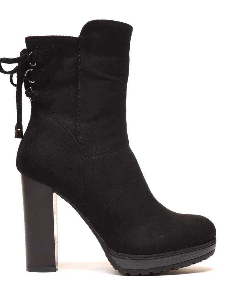 Bottines hautes noires à talons & lacet façon corset