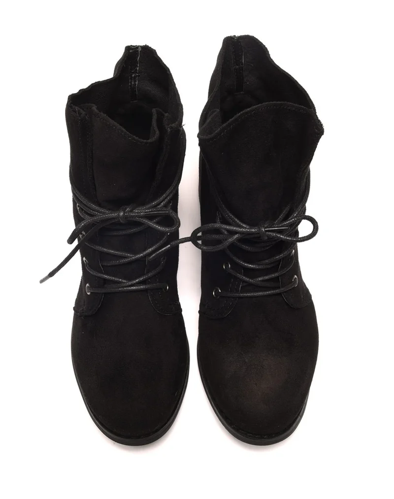 Bottines plates noires avec haut souple et lacets