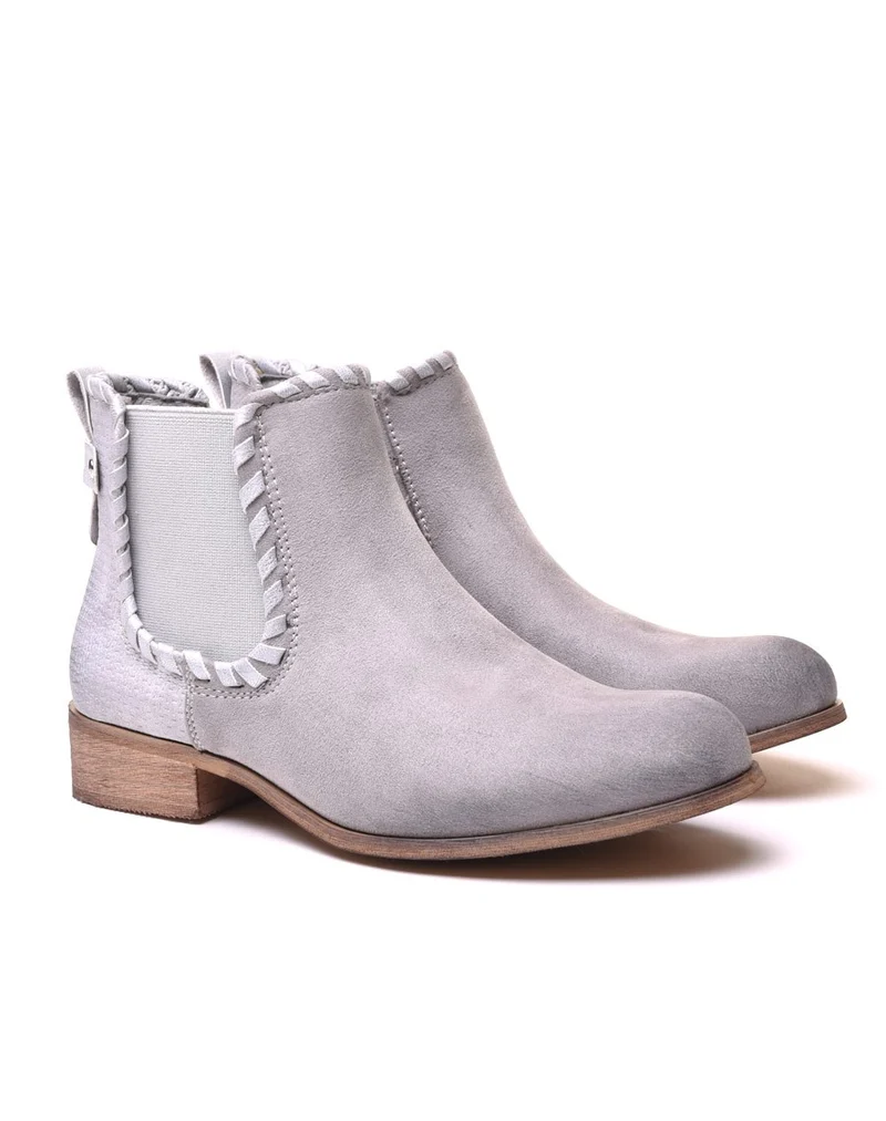 Bottines plates gris clair bi matières à détails