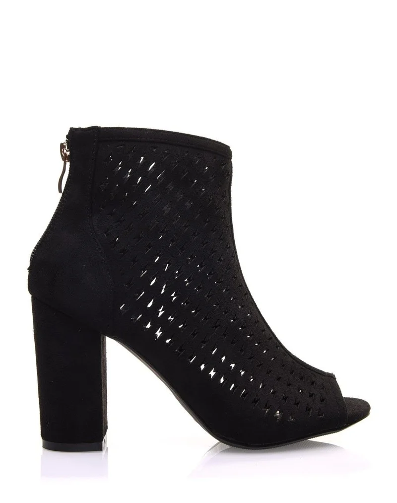 Bottines noires ajourées à talon