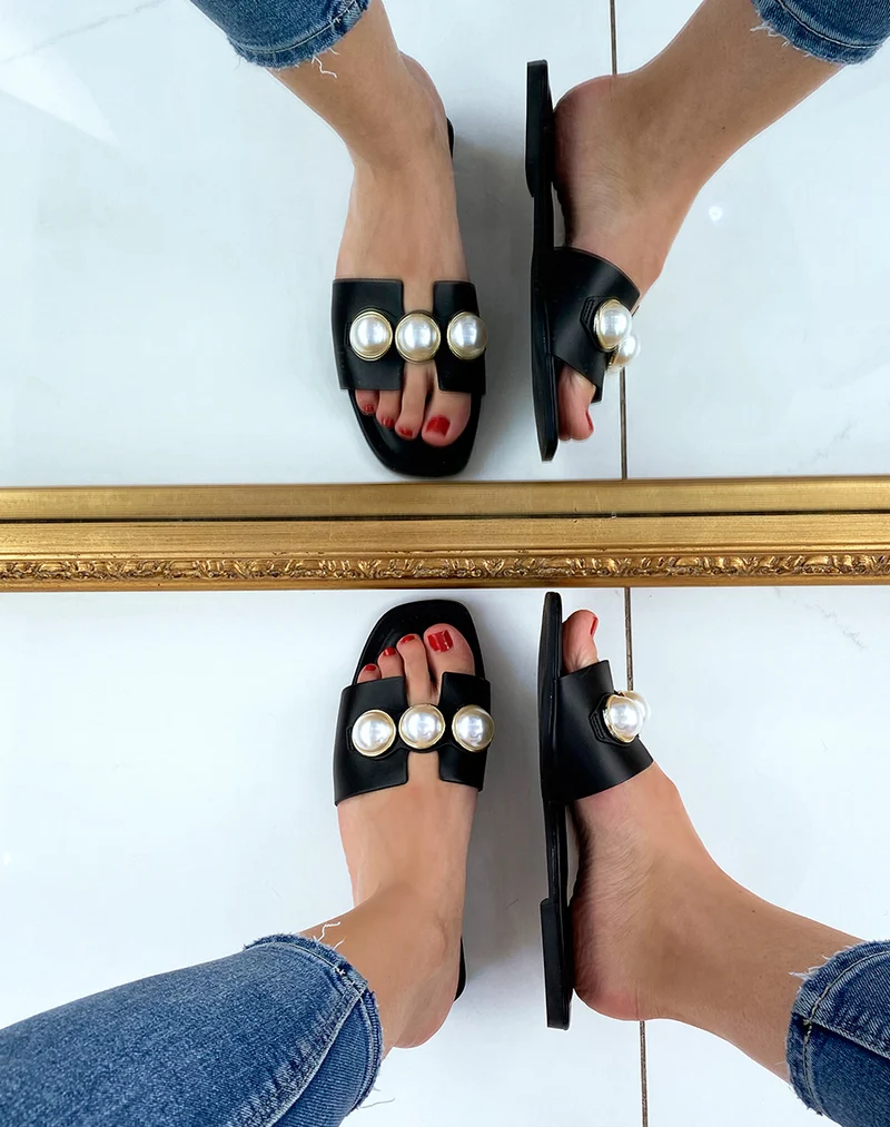 Mules plates noires perlées