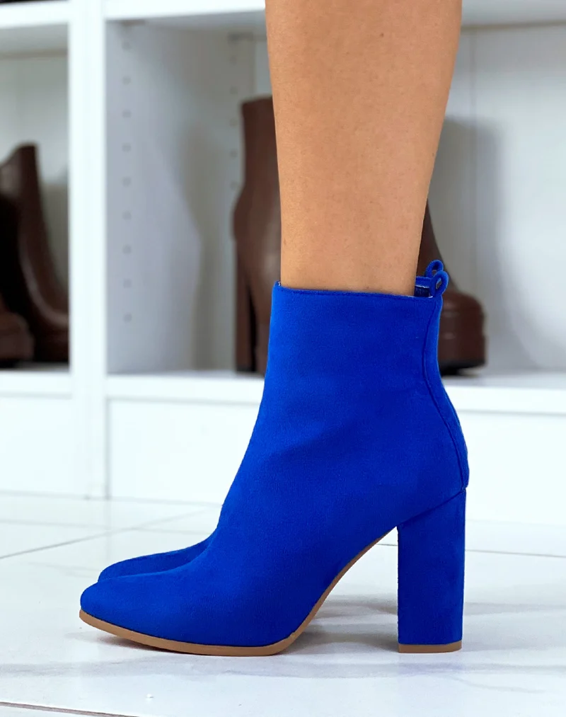 Bottines bleu nuit en suédine à talon et bout pointu