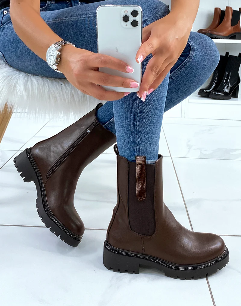 Chelsea boots marrons à détails à strass