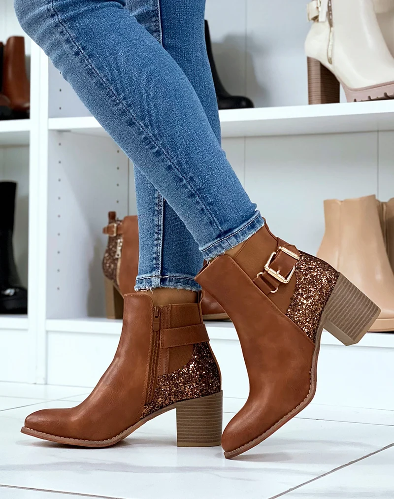 Bottines à talon camel à détail pailleté
