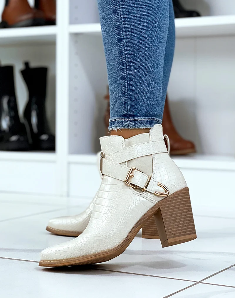 Bottines crème à talon effet croco