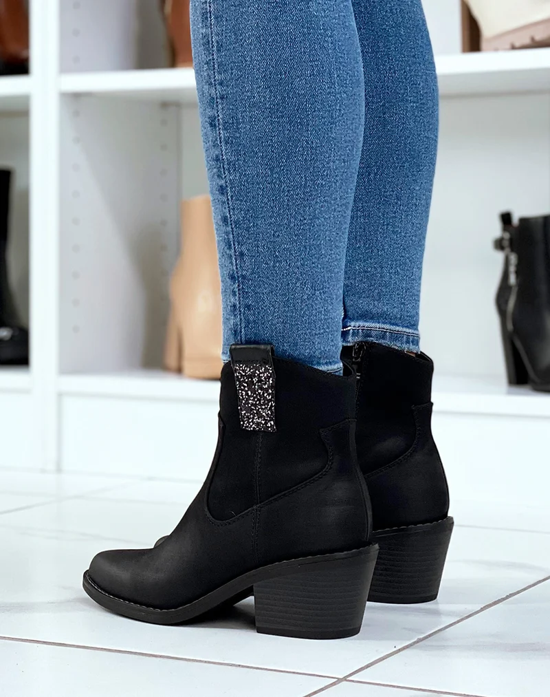 Santiags noires à talon et détail à paillettes