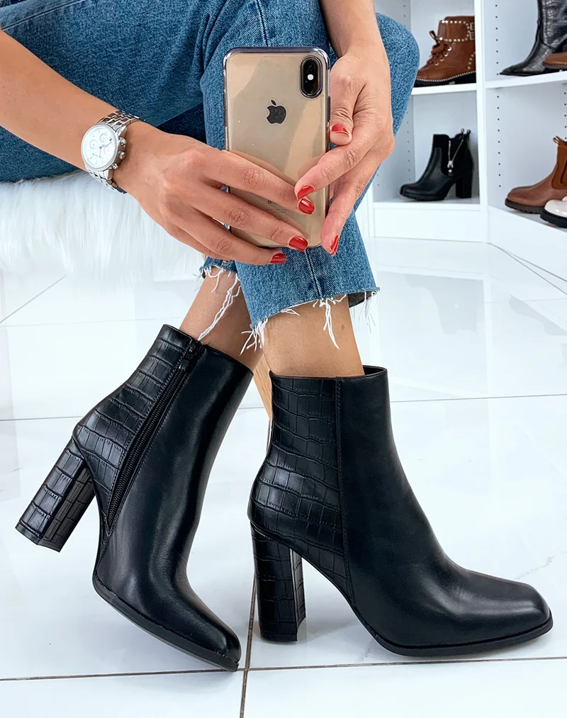 Bottines noires à bout carré