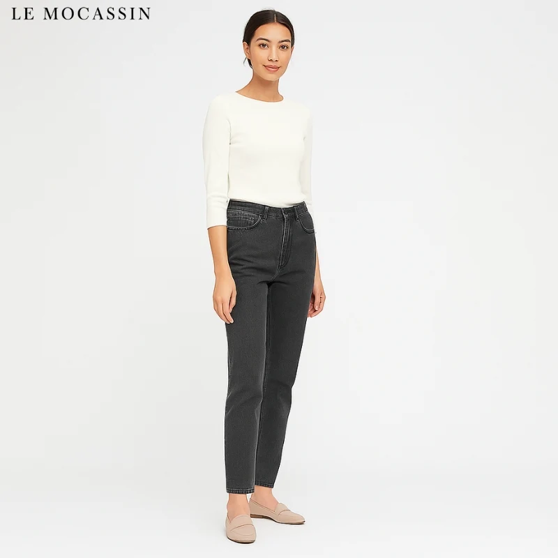 Mocassins Beiges À Semelles Marrons Pour Femme En Cuir
