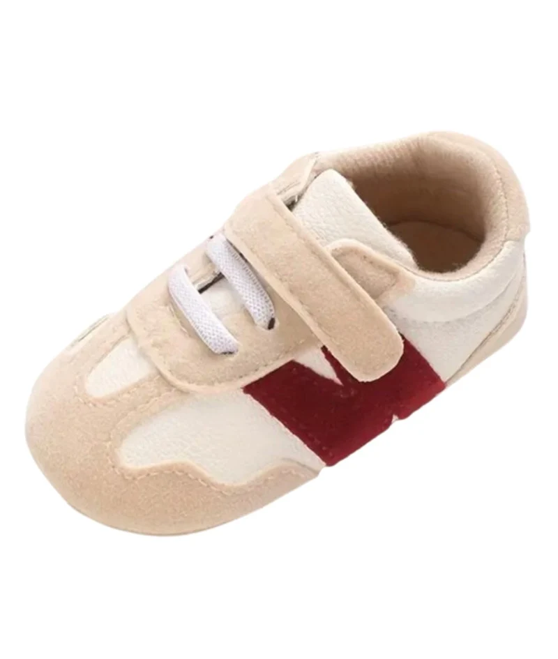 Mocassins Avec Un Design De Baseball Pour Bébé