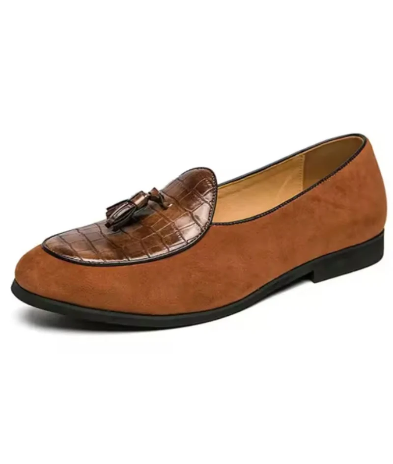 Mocassins À Glands En Daim Avec Torsade En Cuir