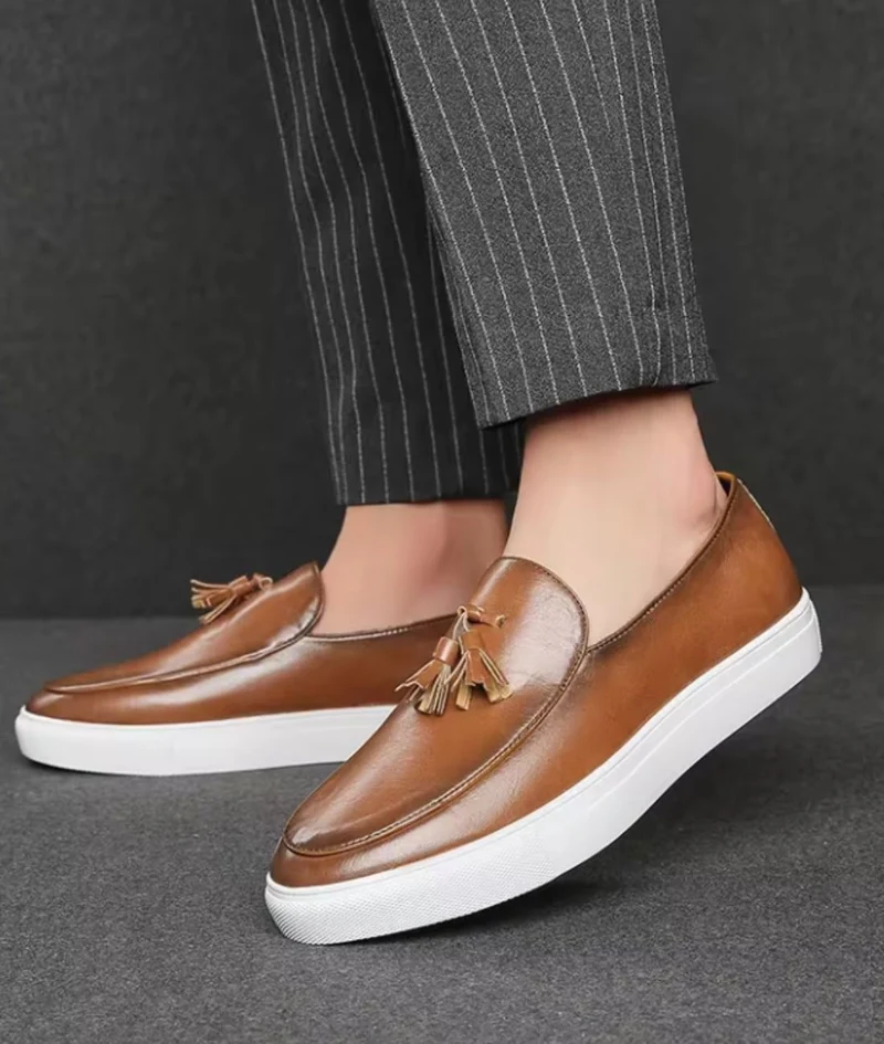 Mocassins À Glands En Cuir Lisse Respirant