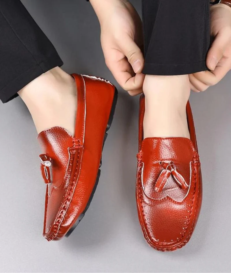 Mocassins À Gland En Cuir Avec Un Design Élégant Pour Hommes