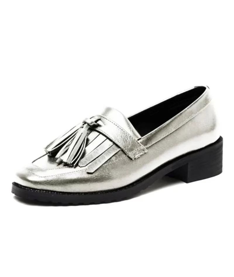 Mocassins À Gland Argentés Pour Femme En Cuir Véritable