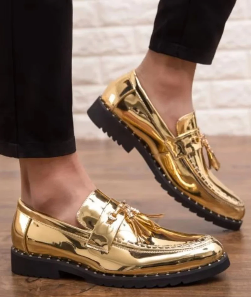 Mocassins À Glands Vernis À Boucle Dorée Pour Homme