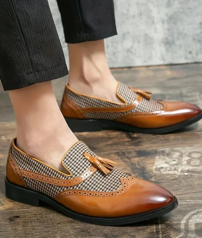 Mocassins À Gland À Carreaux Marron Et Blanc Pour Homme