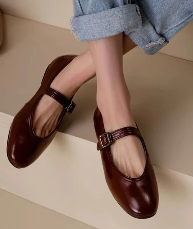 Mocassin Ballerine À Talon Vernis