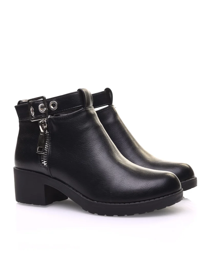 Bottines noires à boucles chevilles