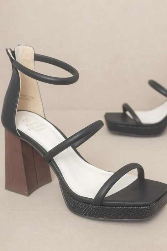 Aisa Platform Heels - Black