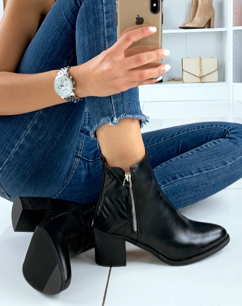Bottines basses noires à talons mi-haut