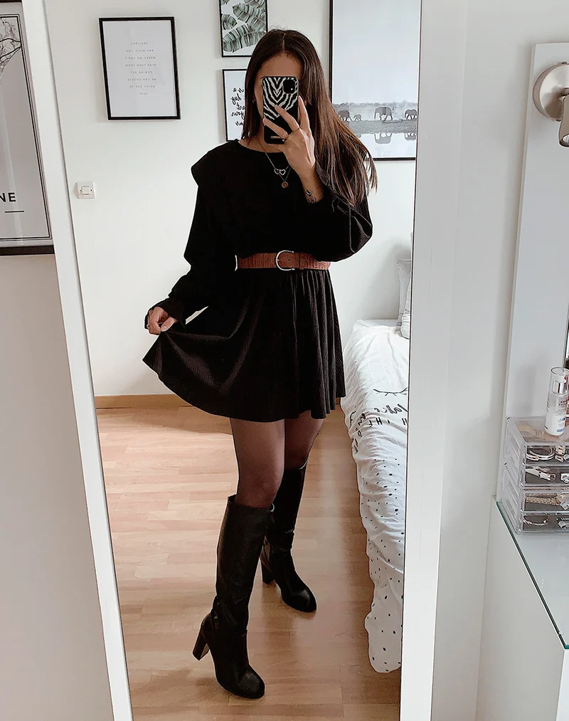Bottes noires à talons et à bout rond