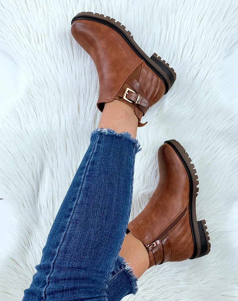 Bottines camel à sangles