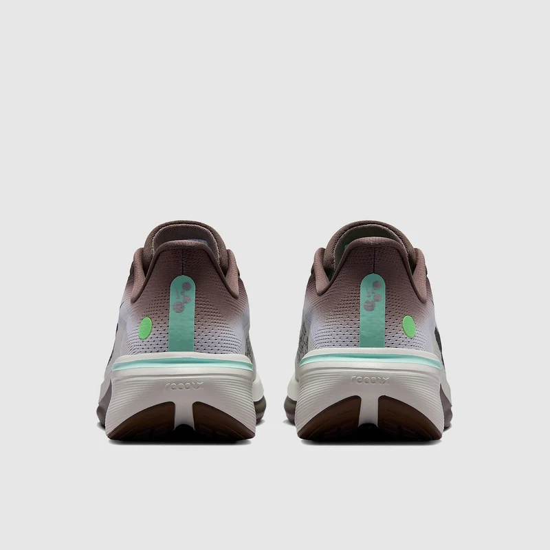 Nike Air Zoom Pegasus 42