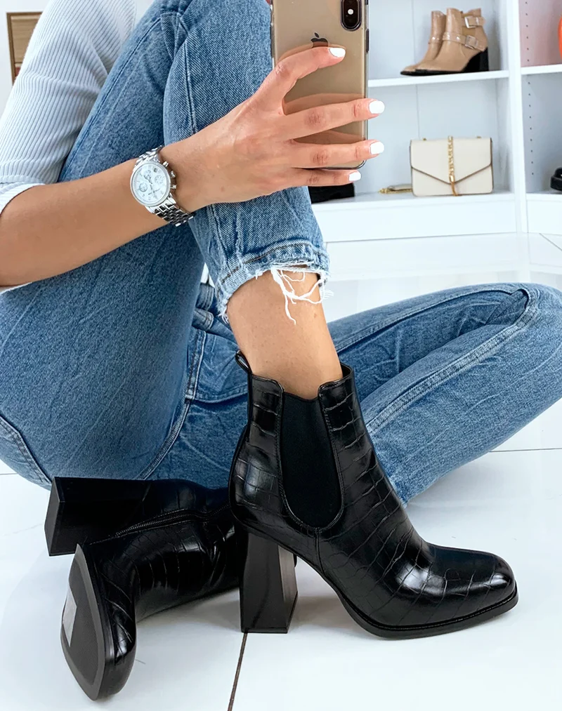Bottines à talon effet croco noir à bout carré