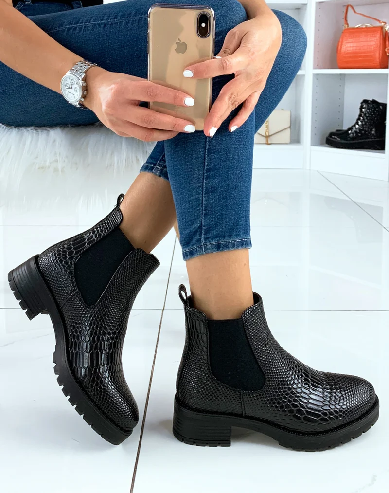 Chelsea boots noire effet croco vernie