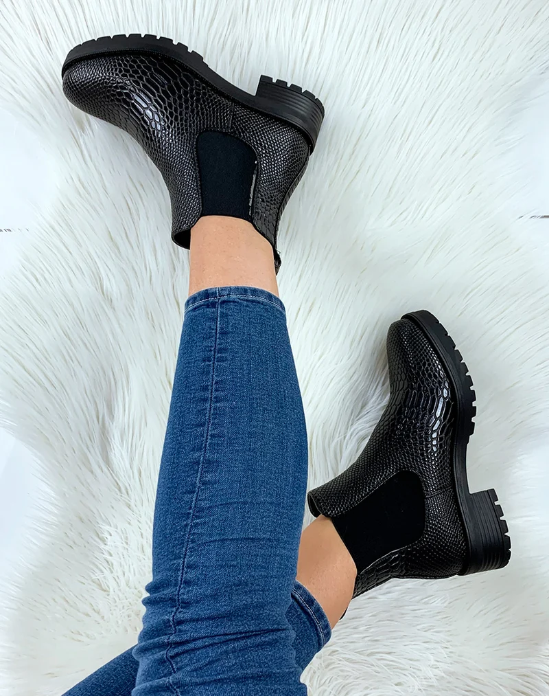 Chelsea boots noire effet croco vernie