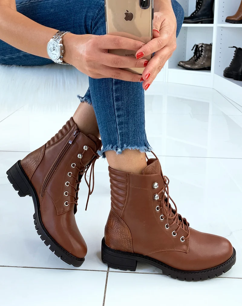 Bottines hautes camel à lacets
