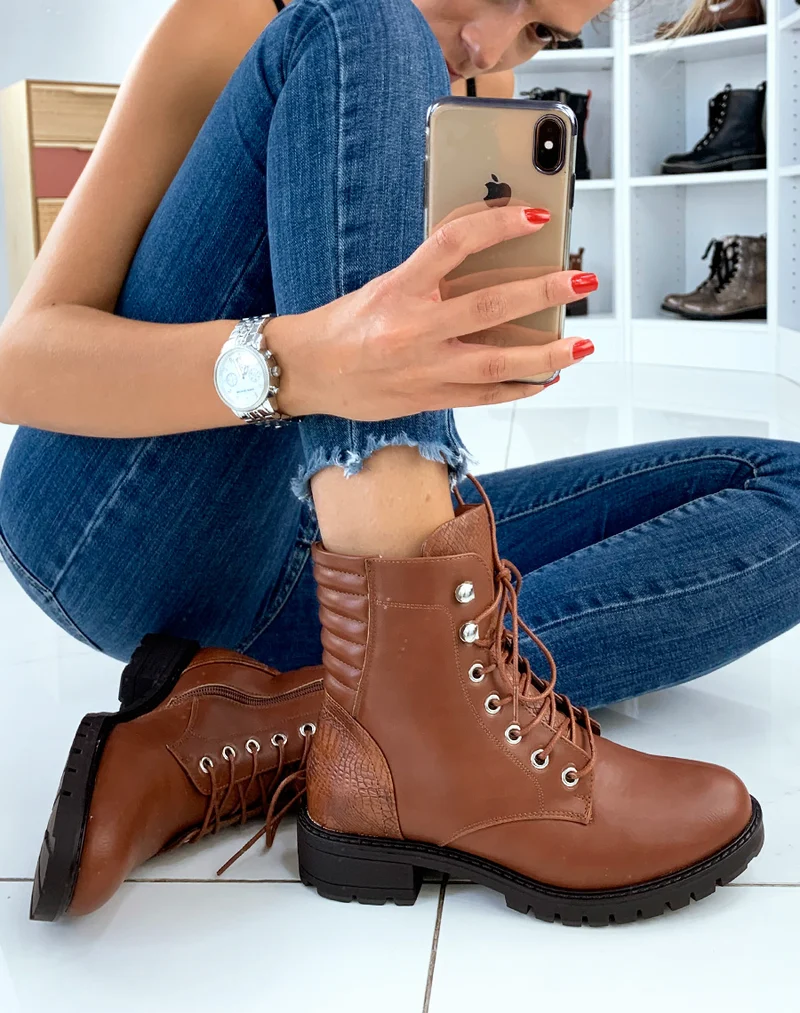 Bottines hautes camel à lacets