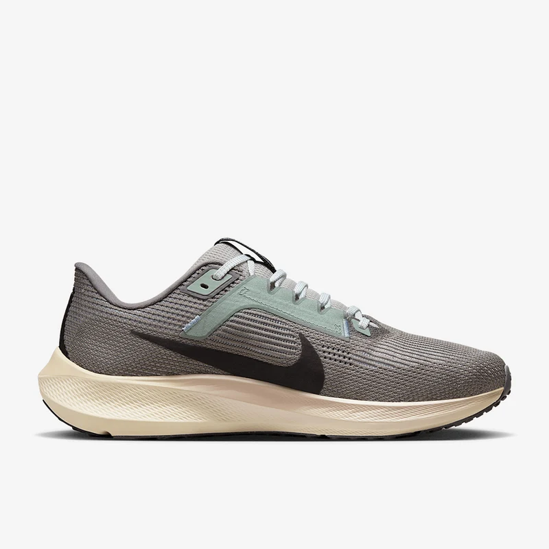 Nike Air Zoom Pegasus 40 Premium