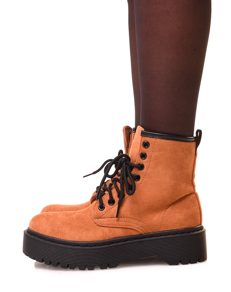 Bottines montantes camel en suédine à grosse plateforme