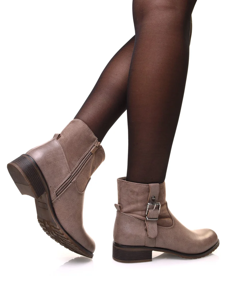 Bottines taupes bi matières à sangle décorative sur le côté
