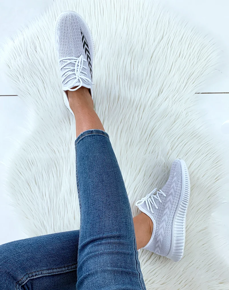Baskets blanches respirantes et souples