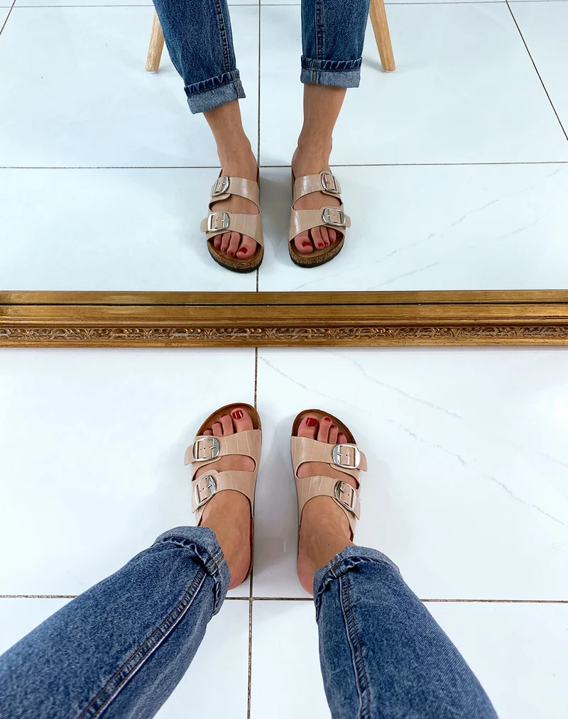 Mules beiges à deux brides